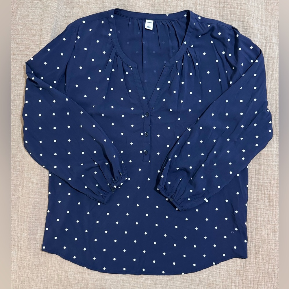 Old Navy blue and white polka dot blouse, work or casual!